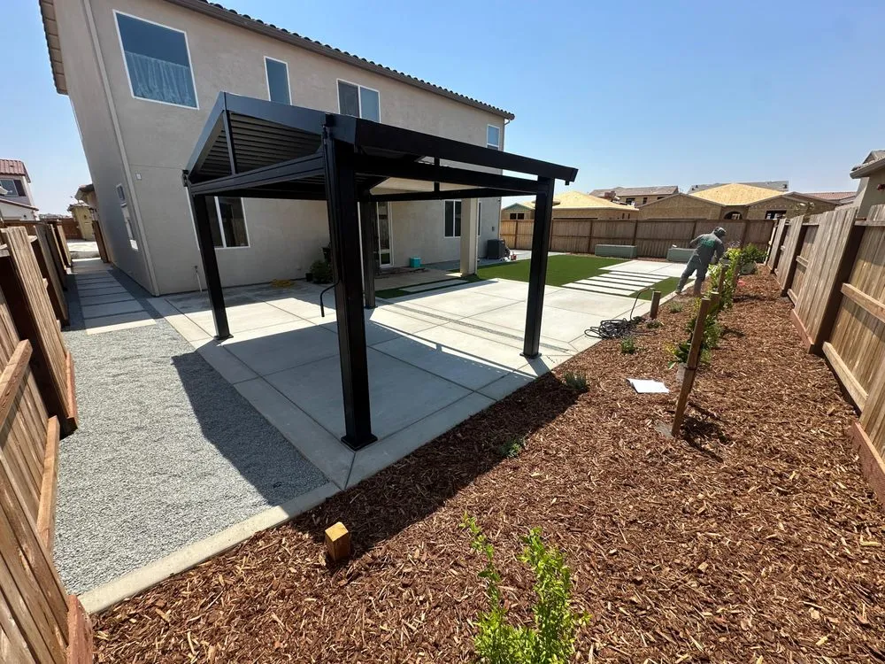 Professional residential landscaping experts serving Sacramento, CA - Vermex Landscape and Construction