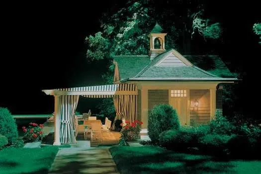 Custom outdoor landscaping in Whippany, NJ - Vernon Daniel Associates