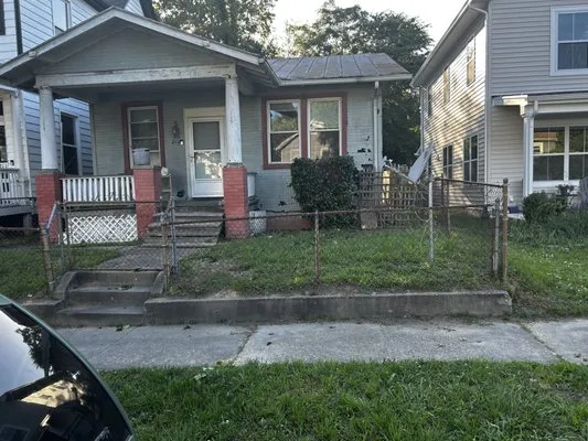 Vern’s Affordable Lawn Care Logo