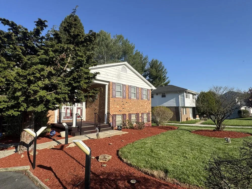 Local yard maintenance experts serving Randallstown, MD - Veronica Construction