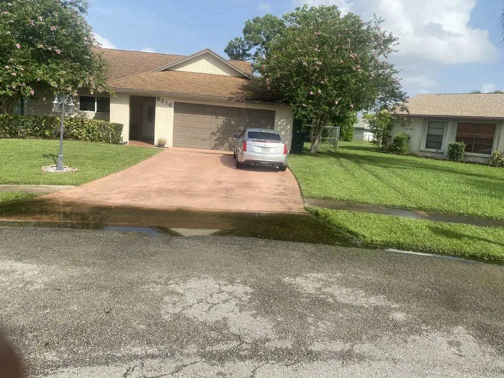 Local landscape installation in Lake Park, FL by Verry Fast Landscaping
