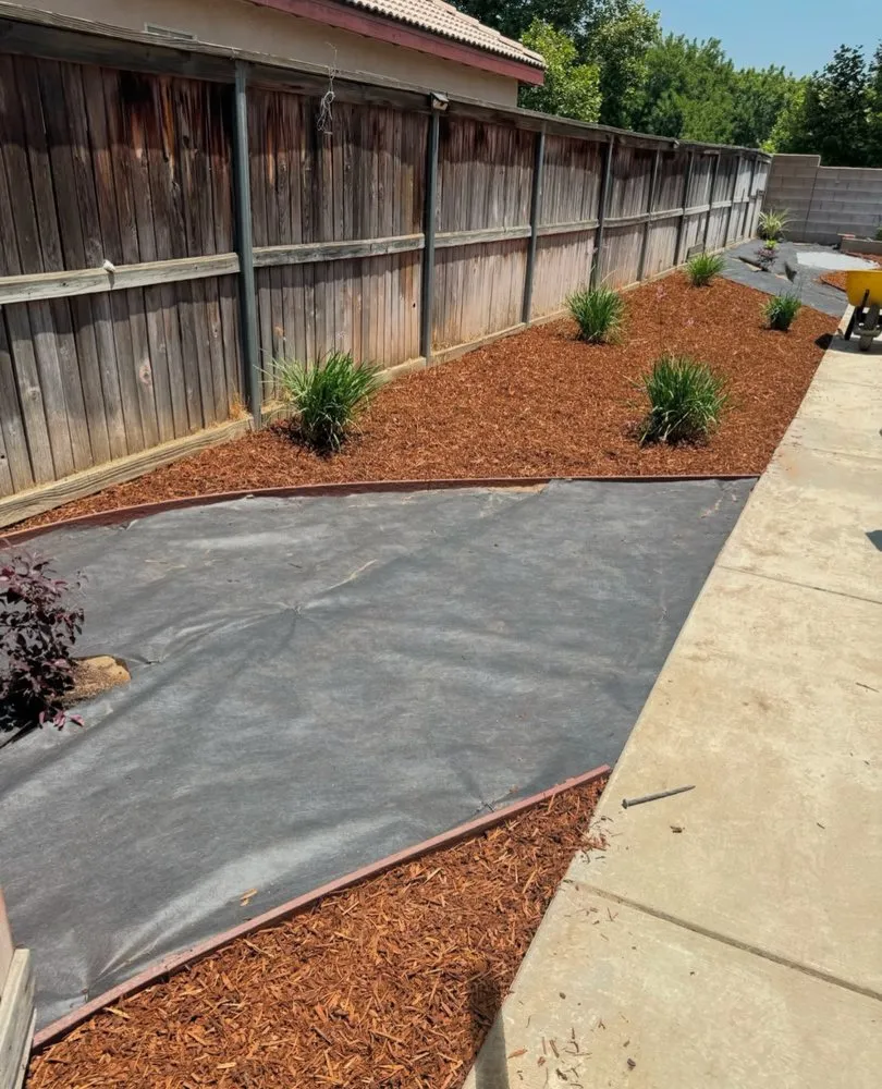 Professional yard cleanup service experts serving Redlands, CA - Versatile Hardscapers