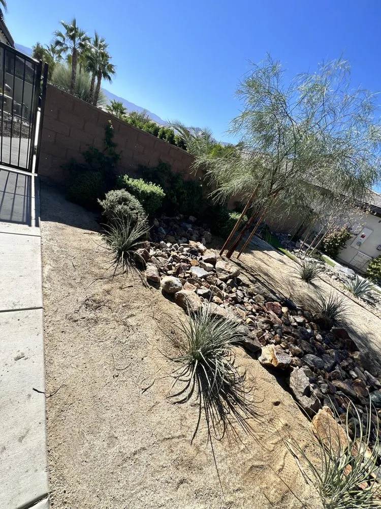 Custom residential landscaping in Redlands, CA - Versatile Hardscapers
