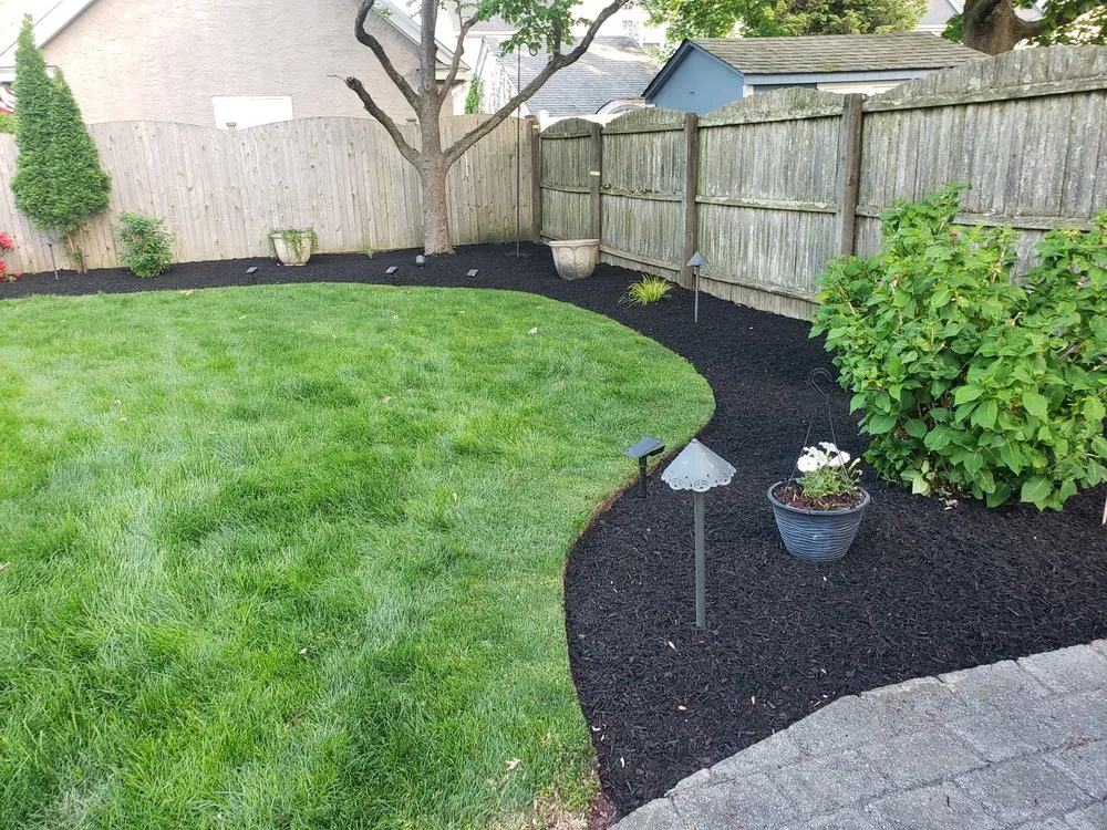 Reliable landscape design for beautiful yards in Clifton Heights, PA by Versatile landscaping