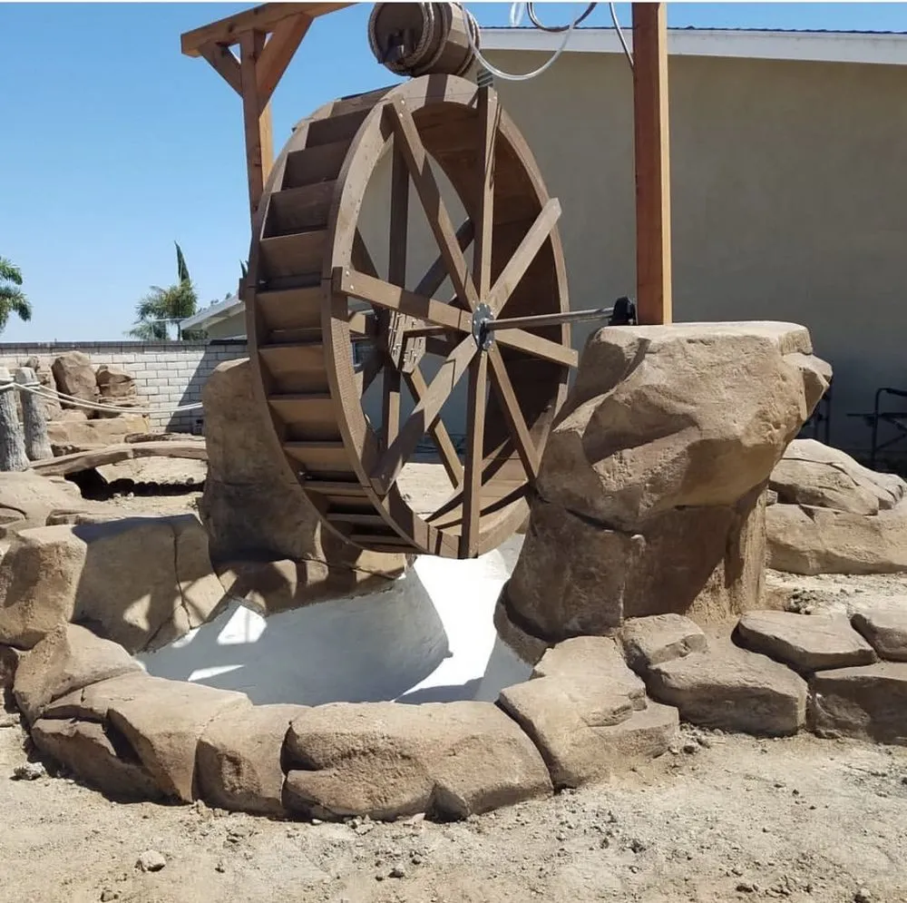 Custom landscape design in Riverside, CA - Vertical Styles