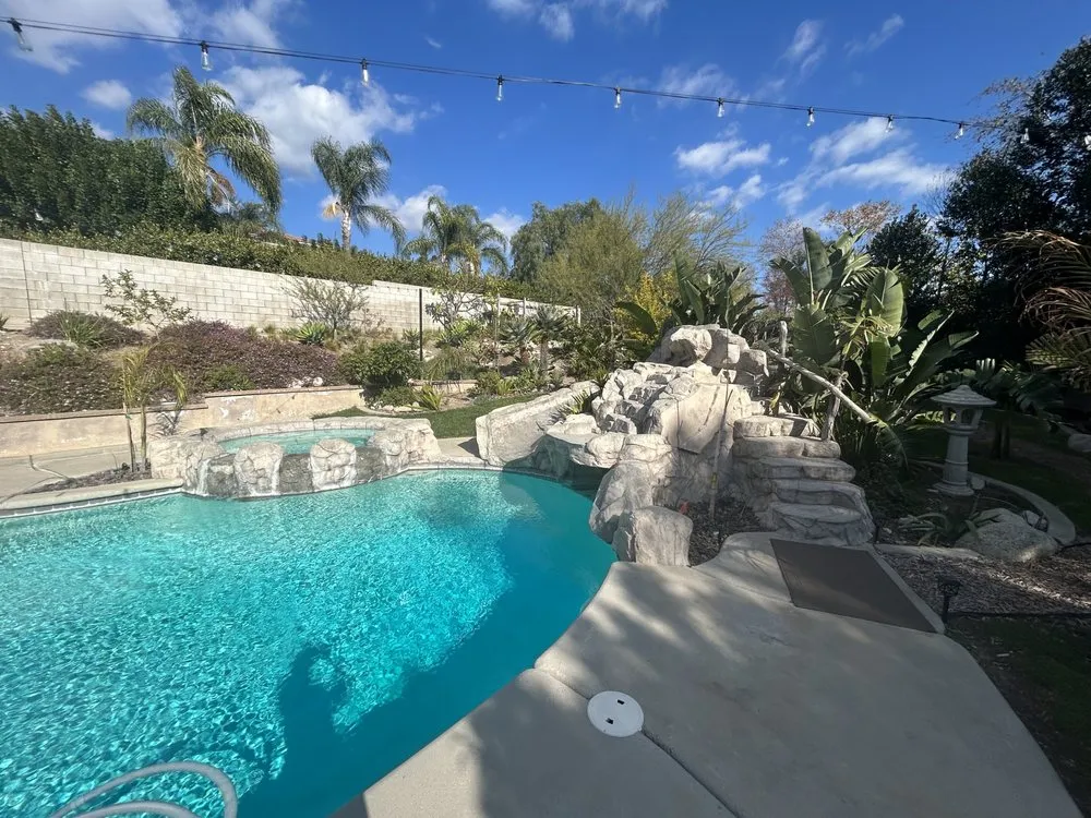 Local garden landscaping experts serving Riverside, CA - Vertical Styles