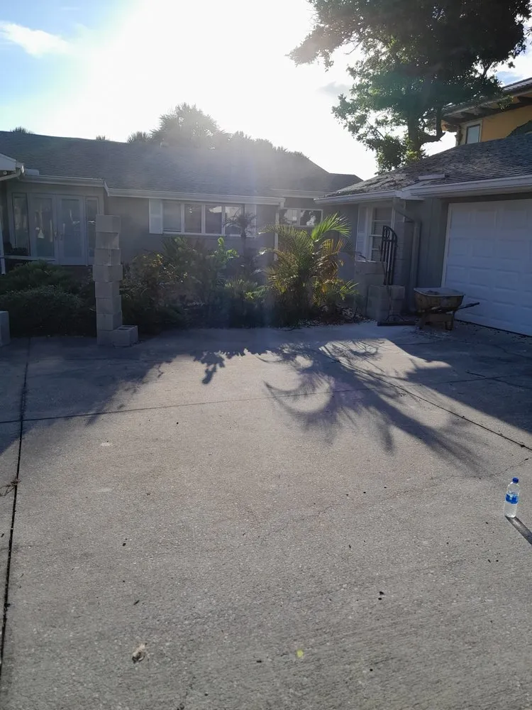 Custom lawn care service experts serving St. Petersburg, FL - Veryvividglaze Landscaping