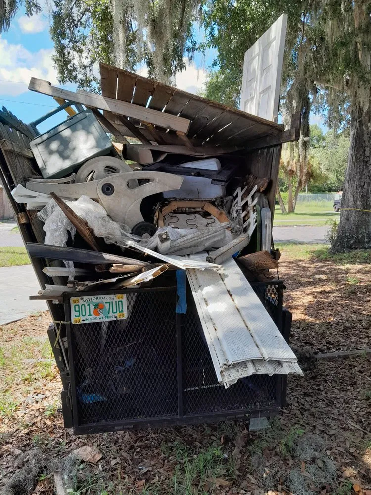 Expert residential landscaping in St. Petersburg, FL by Veryvividglaze Landscaping