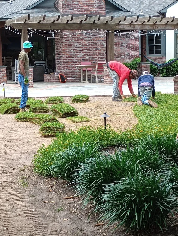 Reliable yard maintenance in Saint Francisville, LA by Vessels Lawn Service and Landscaping
