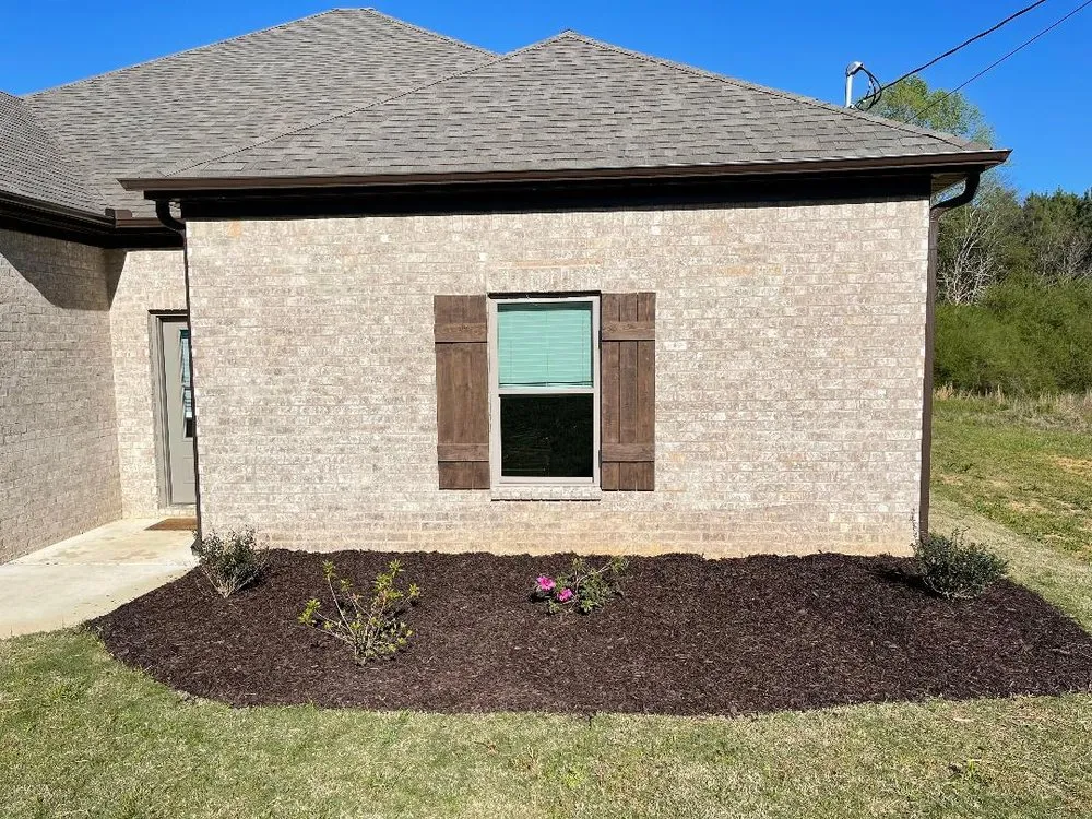 Professional yard cleanup service in Jasper, AL - Veteran Cut Lawn Care