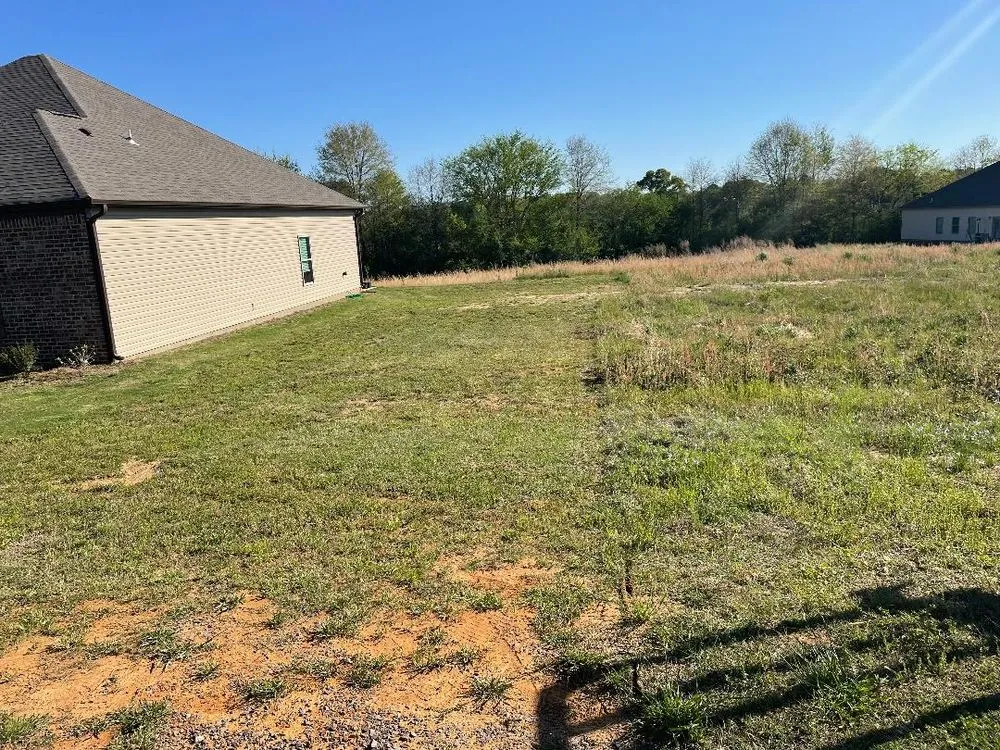 Affordable residential landscaping for beautiful yards in Jasper, AL by Veteran Cut Lawn Care