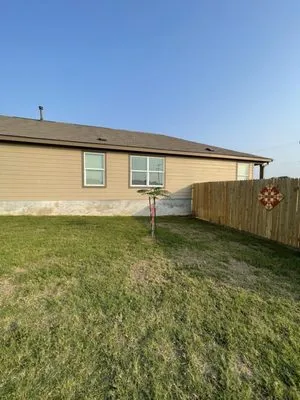 Veteran Lawn Care Logo