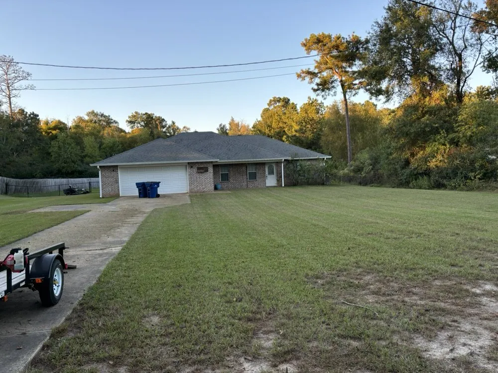 Custom lawn care service in Johnson City, TN by Veteran Outdoor