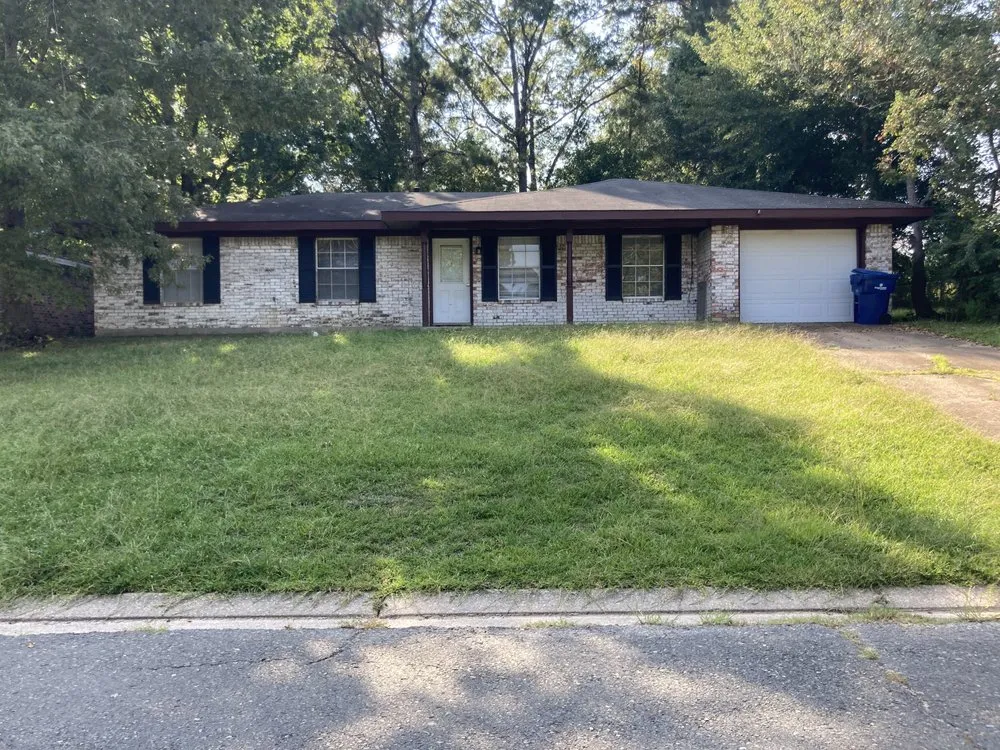 Custom landscaping services experts serving Johnson City, TN - Veteran Outdoor