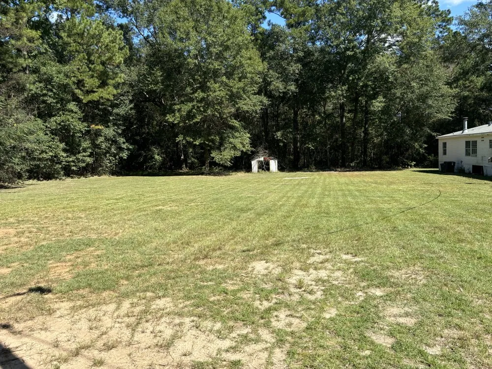 Professional garden landscaping for residential properties in Johnson City, TN by Veteran Outdoor