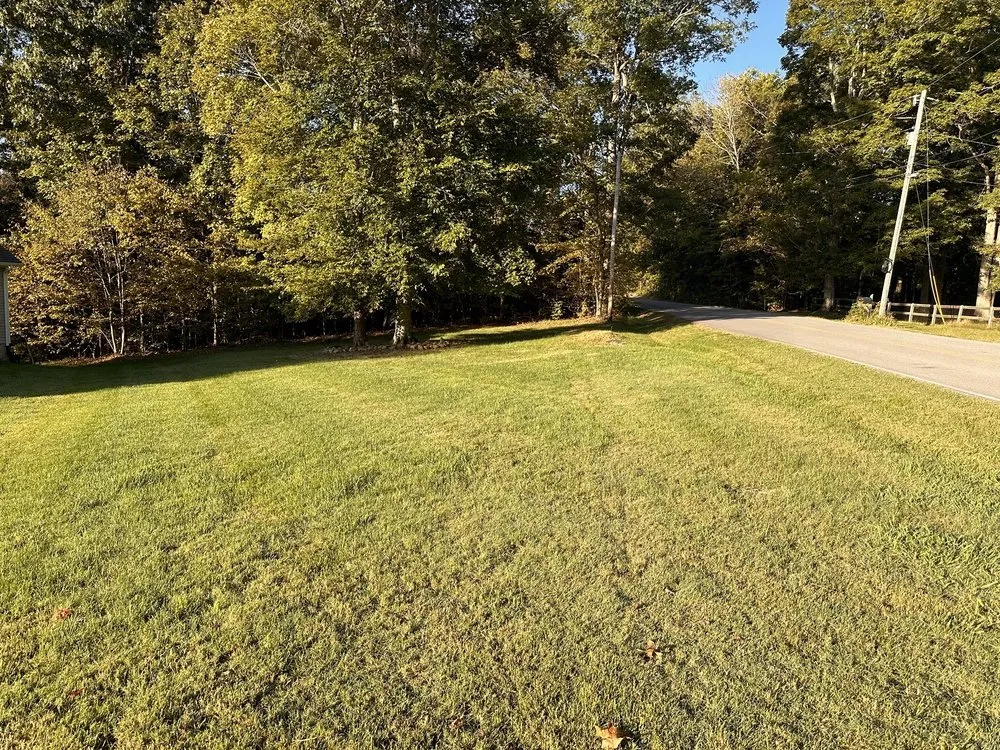 Trusted yard maintenance for homes in Clarksville, TN by Veterans Choice Lawn Service