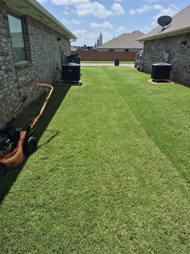 Top-rated yard maintenance for residential properties across Mustang, OK - Veterans Lawn Care