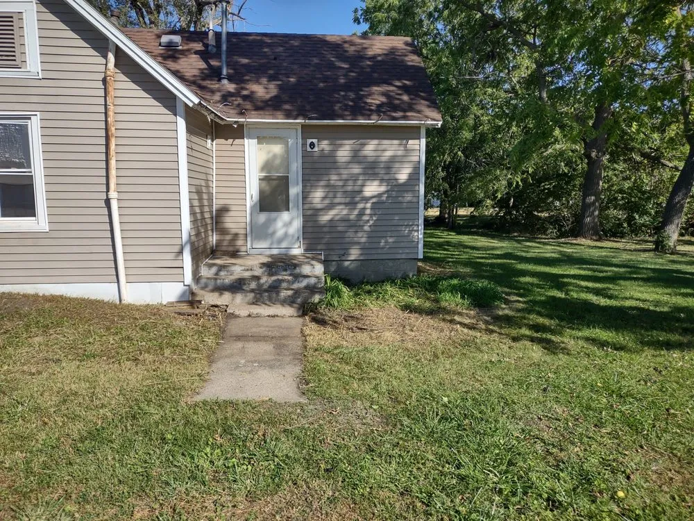 Trusted lawn care service in Jefferson, IA by Veterans Lawn Services