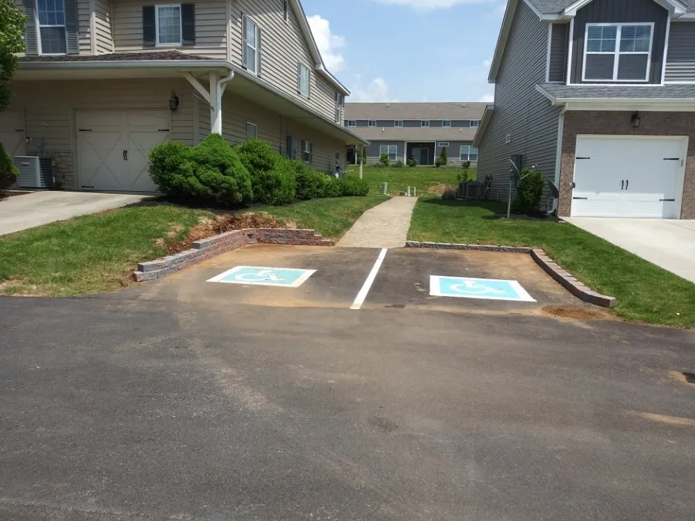 Expert yard maintenance experts serving Lexington-Fayette, KY - Veterans PRO Remodeling and Landscaping