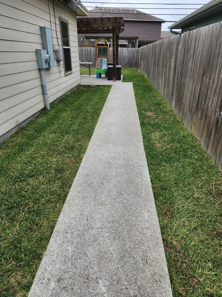 Expert garden landscaping experts serving Corpus Christi, TX - Veterlawn