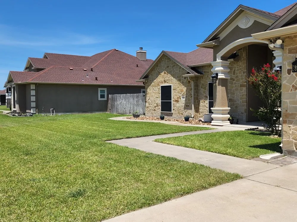 Professional landscaping services for residential properties across Corpus Christi, TX - Veterlawn
