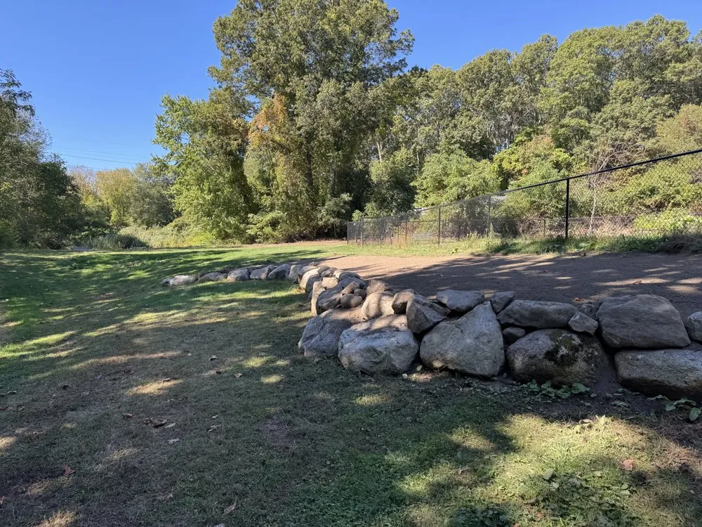 Trusted lawn mowing service experts serving North Kingstown, RI - Vetscape and Property Maintenance