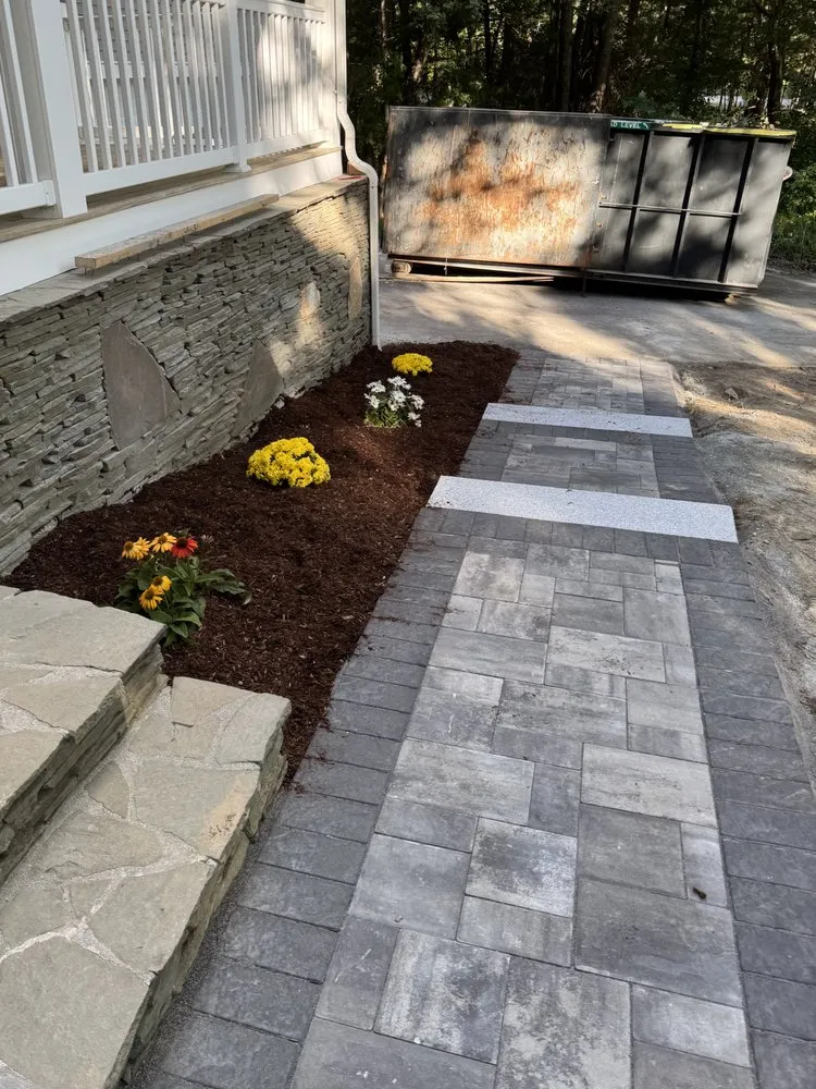 Professional lawn care service in North Kingstown, RI - Vetscape and Property Maintenance