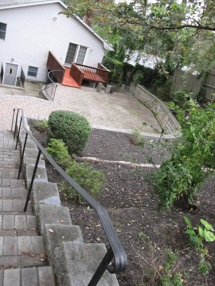 Custom yard cleanup service in Holtsville, NY - VF Landscaping & Contracting