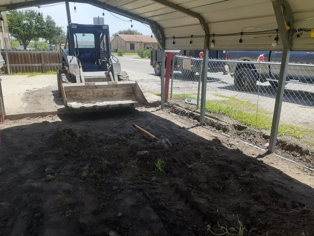 Affordable yard cleanup service in Corpus Christi, TX - VG Omar Handyman