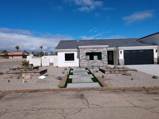 Vibrant Landscaping Logo