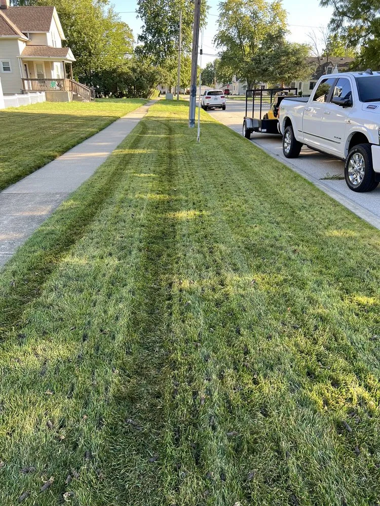 Expert yard maintenance experts serving Manteno, IL - Vibrant Lawn Solutions