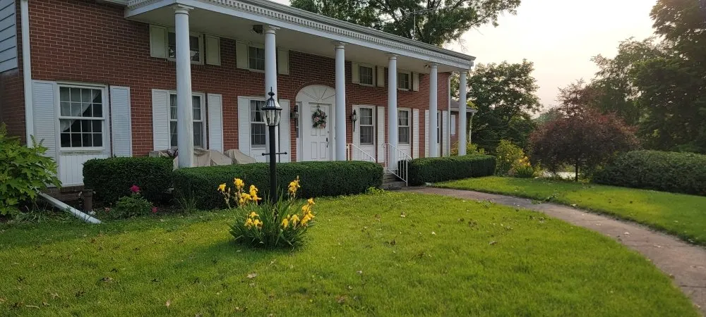 Affordable yard maintenance for year-round maintenance in Kokomo, IN by Vibrant Pro Service