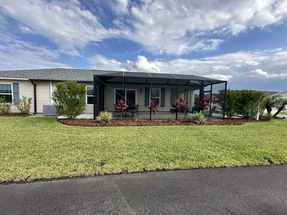 Top-rated lawn care service in The Villages, FL - Vibrant services