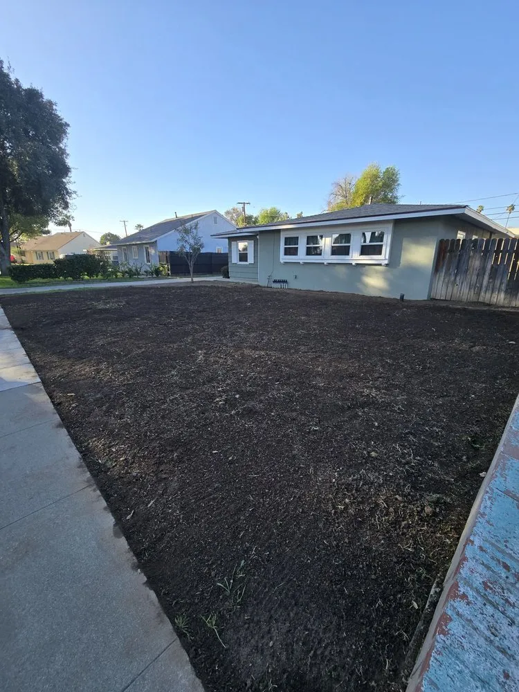 Professional lawn care service in Riverside, CA by Vicente Gardening Service