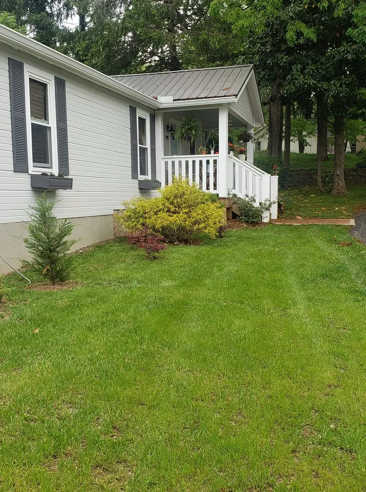 Expert outdoor landscaping in Chattanooga, TN by Vicente Landscaping