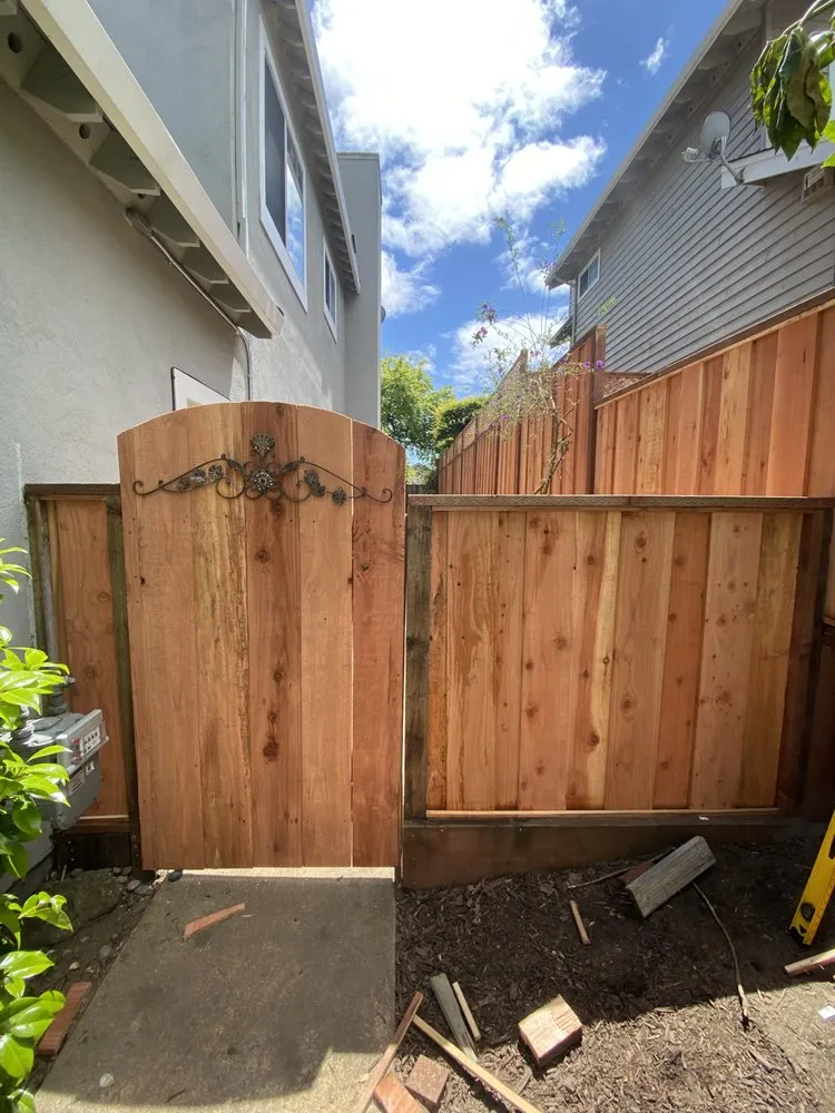 Expert yard maintenance experts serving Watsonville, CA - Vicente Landscaping General Construction