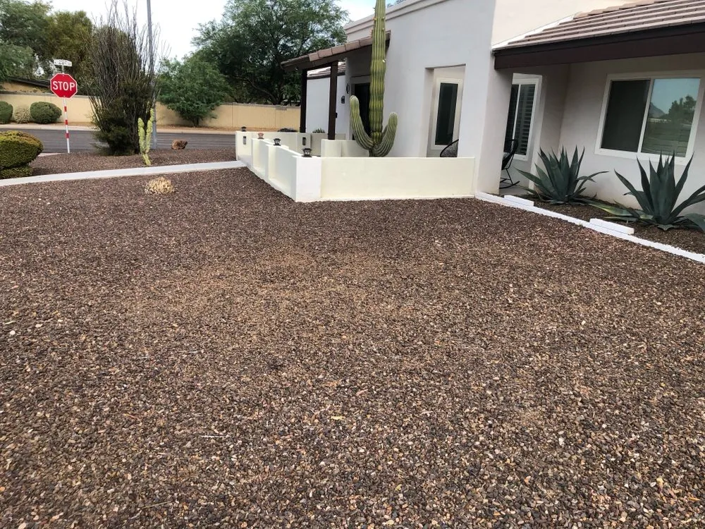 Custom lawn mowing service in Phoenix, AZ - Vicente Lawn Maintenance