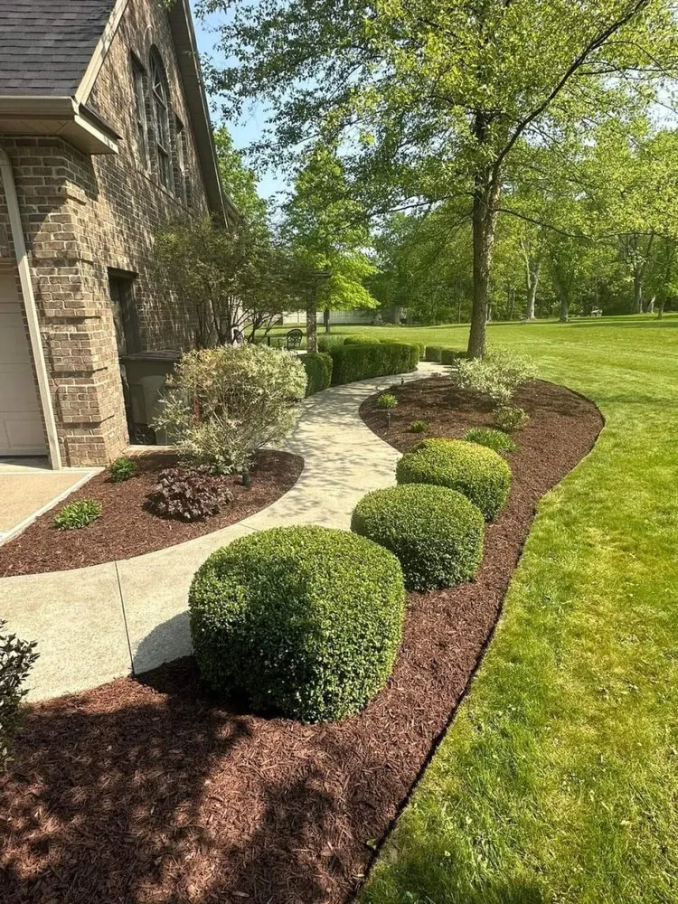 Affordable residential landscaping for year-round maintenance in Clewiston, FL by Vicente's Brothers