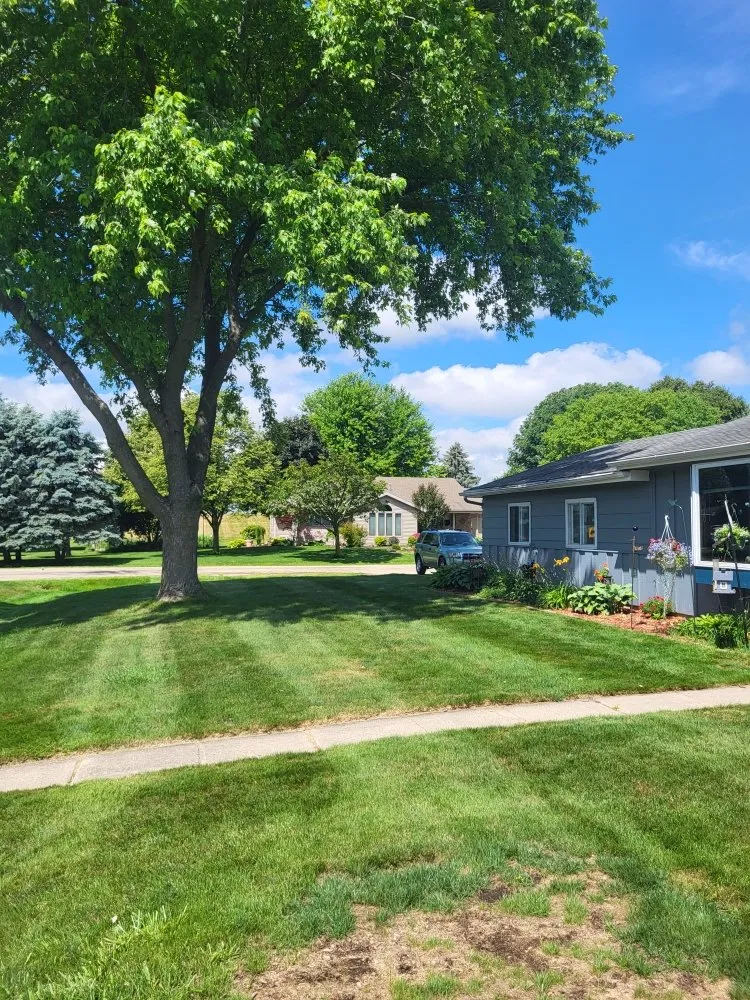 Expert yard maintenance experts serving Oshkosh, WI - Vick's Four Seasons Lawncare