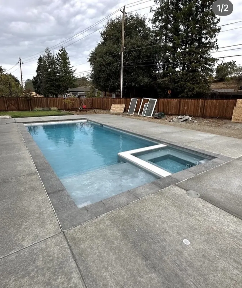 Local lawn mowing service experts serving Antioch, CA - Vics Concrete and Landscape