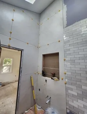 Vics Concrete and Landscape Logo