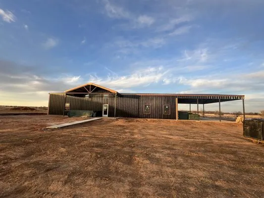 Vic’s Hernandez concrete