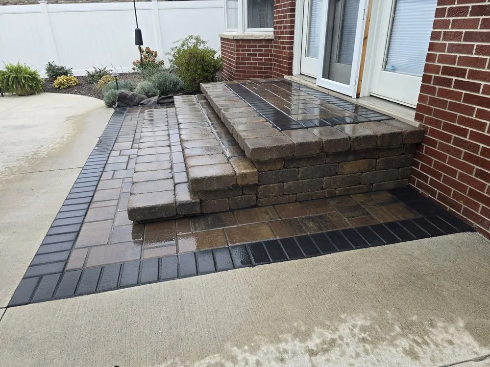 Professional yard cleanup service experts serving Taylor, MI - Vic's Landscaping