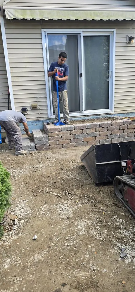 Top-rated landscaping services in Taylor, MI by Vic's Landscaping