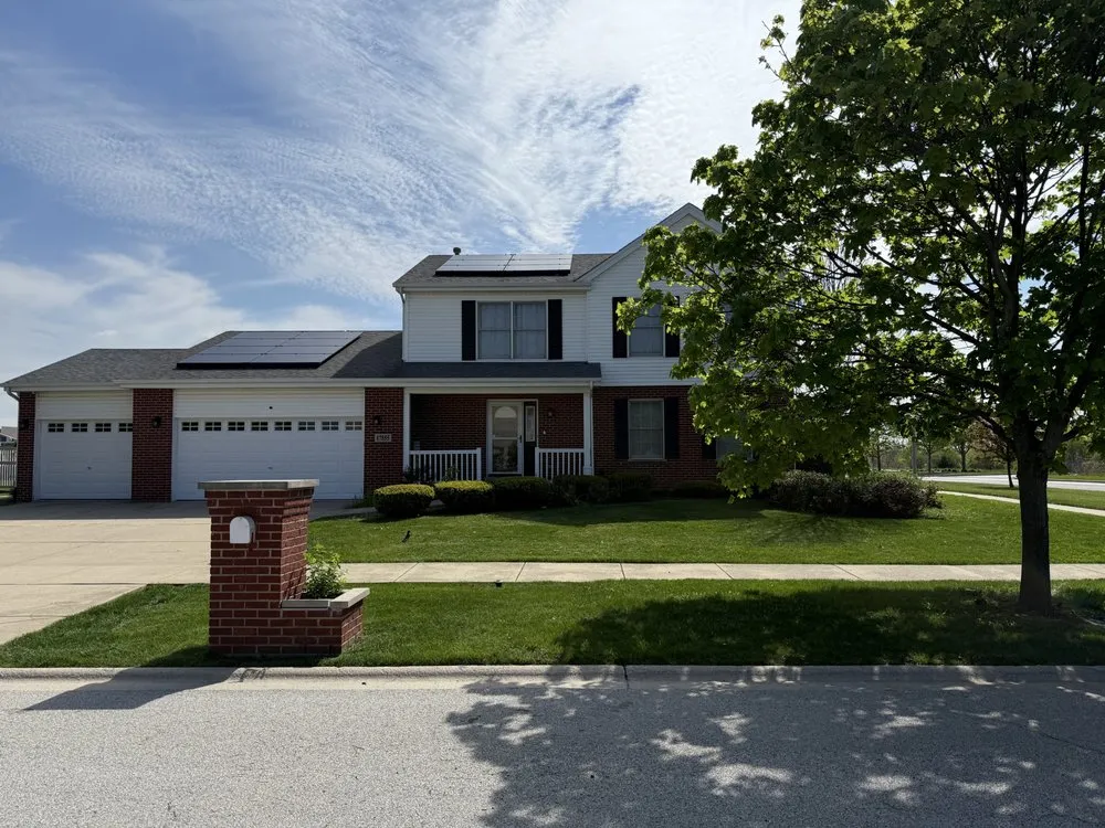 Professional yard maintenance in Chicago, IL by Victor Cuts Landscape