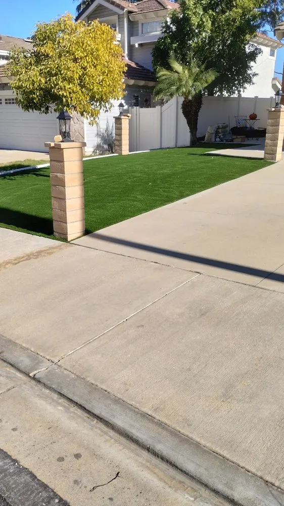 Professional yard maintenance in Riverside, CA by Victor Landscaping