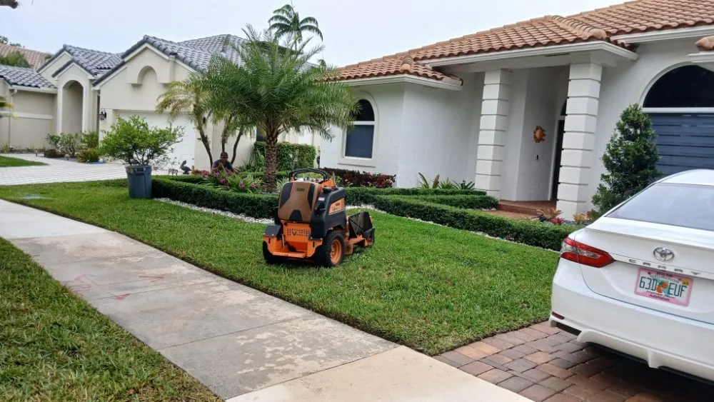 Custom landscaping services in Hollywood, FL - Victor Landscaping Services