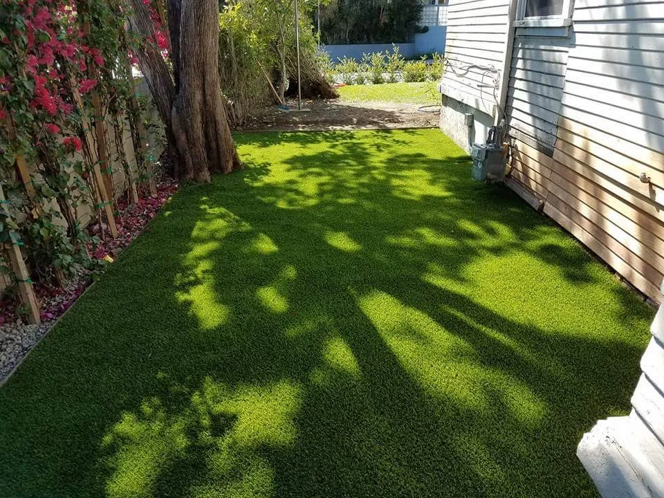 Custom residential landscaping for homes in Los Angeles, CA by Victor Landscaping Services