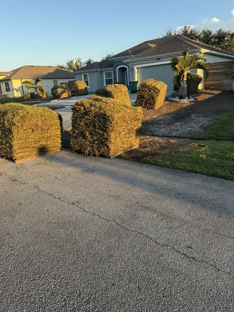 Top-rated yard maintenance experts serving Port St. Lucie, FL - Victor Lawn Care