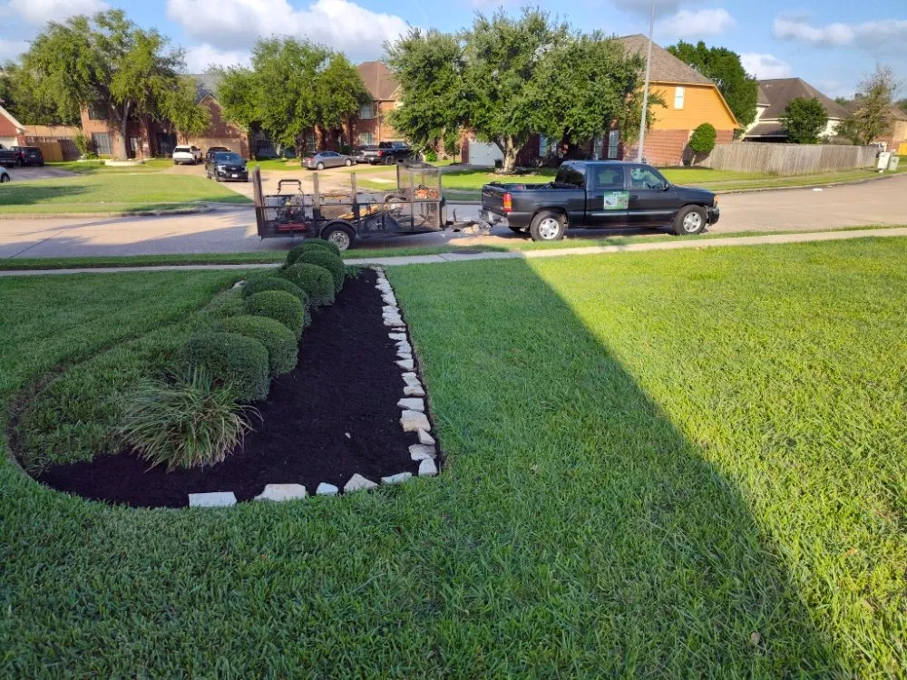 Local landscaping services experts serving Houston, TX - Victor Lawn Services
